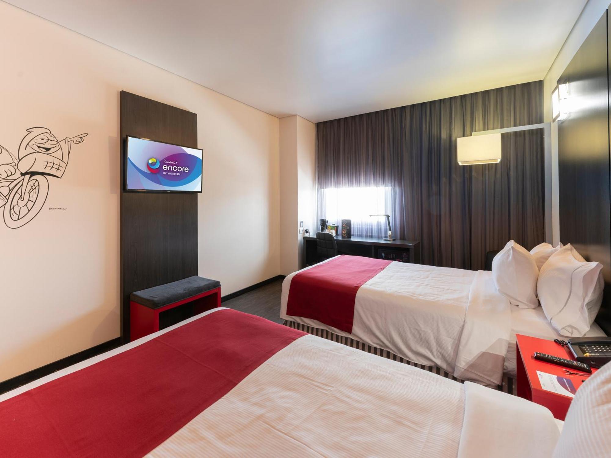 Ramada Encore by Wyndham Querétaro Exterior foto