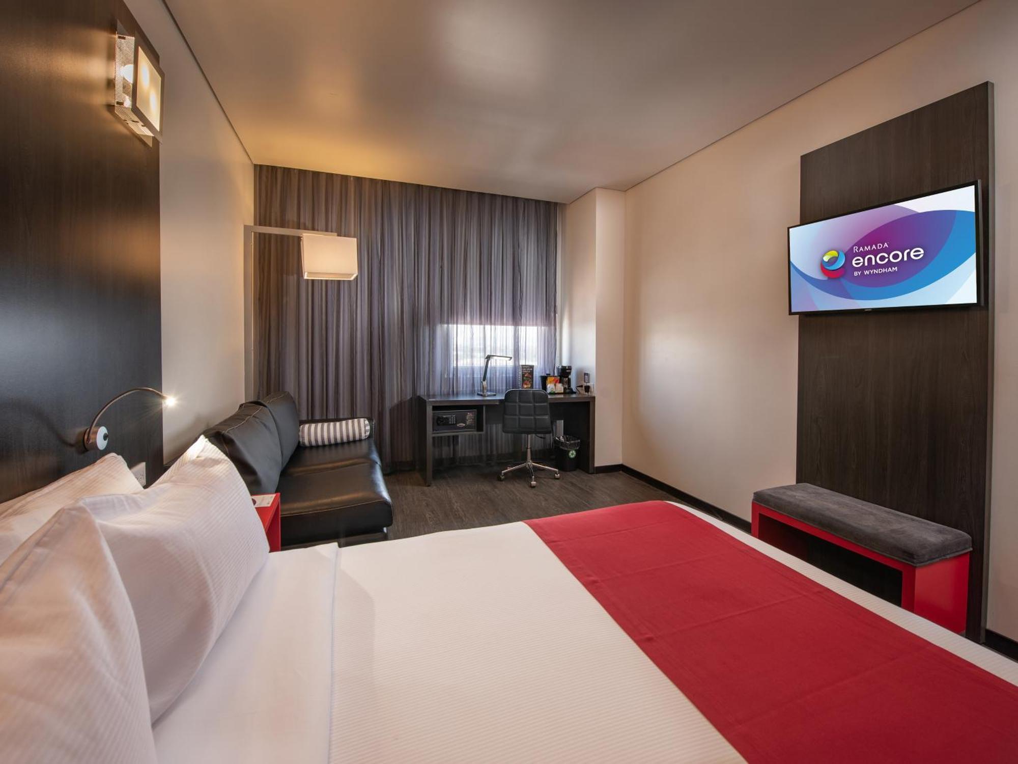 Ramada Encore by Wyndham Querétaro Exterior foto