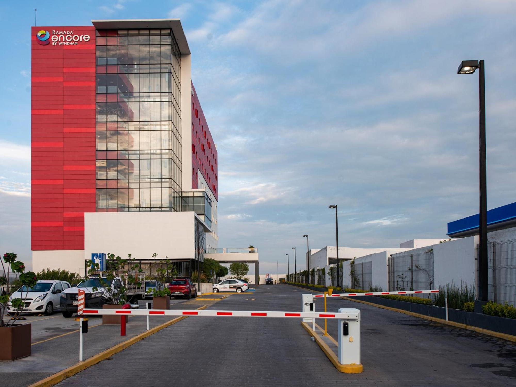 Ramada Encore by Wyndham Querétaro Exterior foto