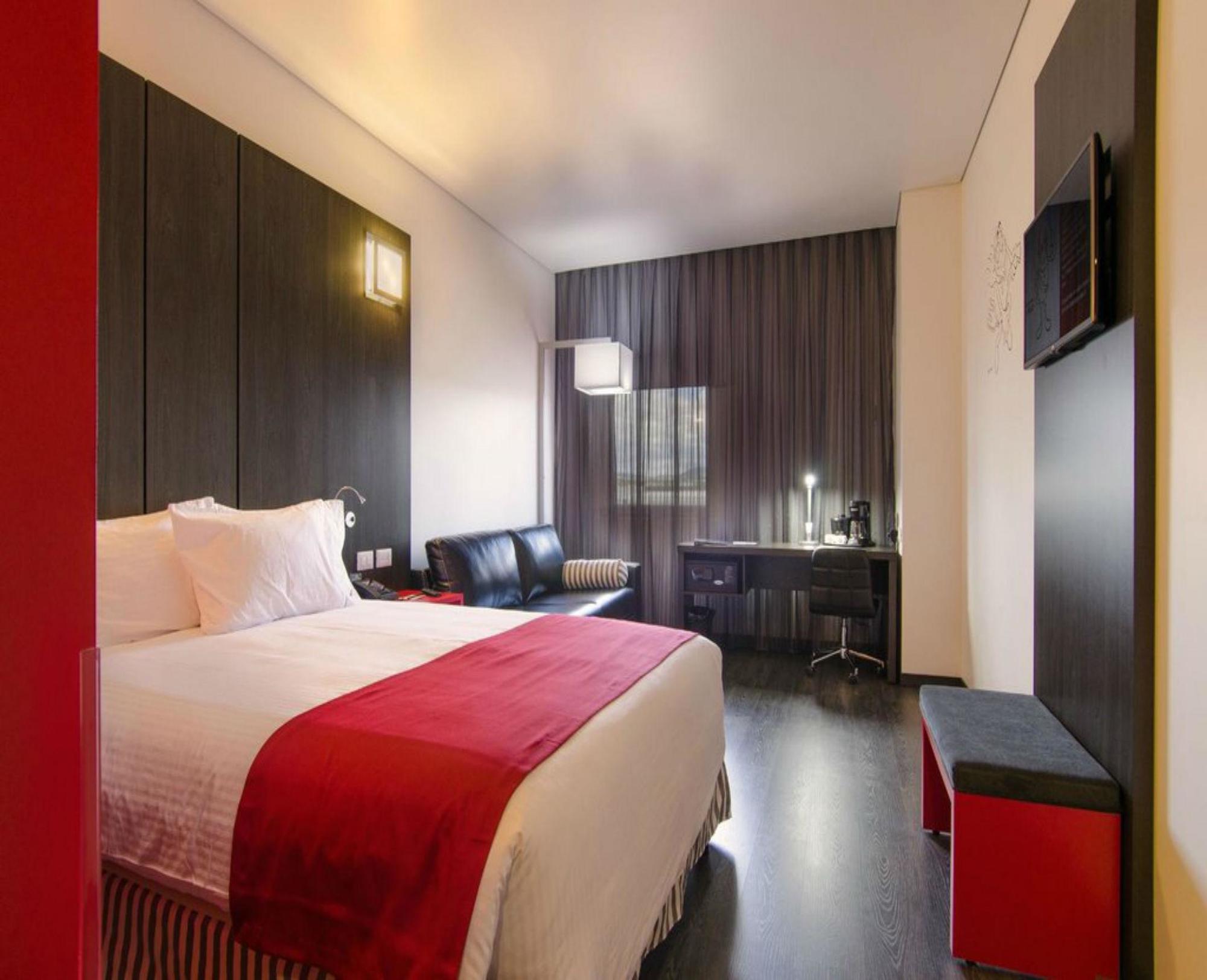 Ramada Encore by Wyndham Querétaro Exterior foto